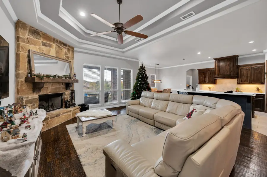 3321 Swan Lake Drive, Midlothian, TX 76065 - Image #3