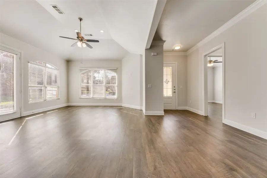 8841 Creek Run Road #403, Fort Worth, TX 76120 - Image #3