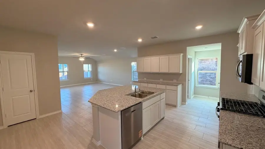 8508 Hollymead Lane, Fort Worth, TX 76131 - Image #3