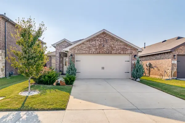 1605 Ackerly Drive, Forney, TX 75126