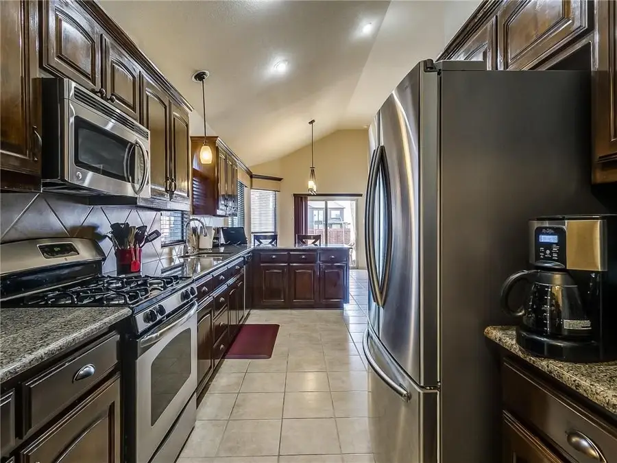 2264 Laurel Forest Drive, Fort Worth, TX 76177 - Image #2