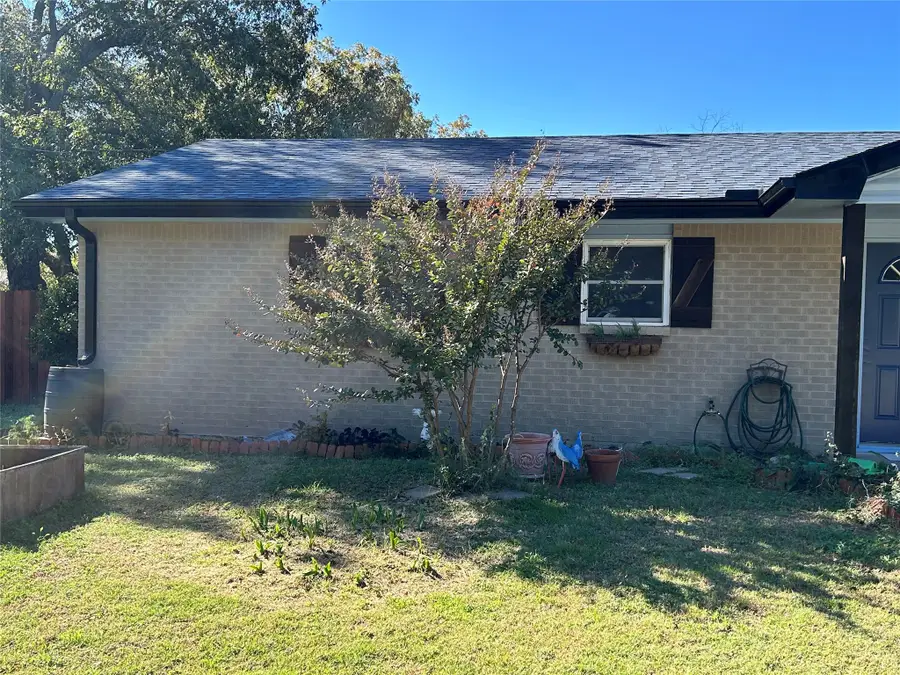 302 E Washington Street, Alvord, TX 76225 - Image #2