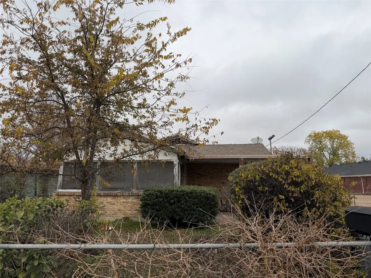 3331 Canada Drive, Dallas, TX 75212 - Image #1