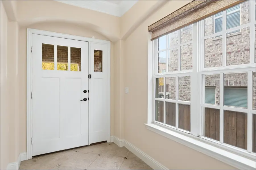 555 Waterloo Drive, Lewisville, TX 75067 - Image #3