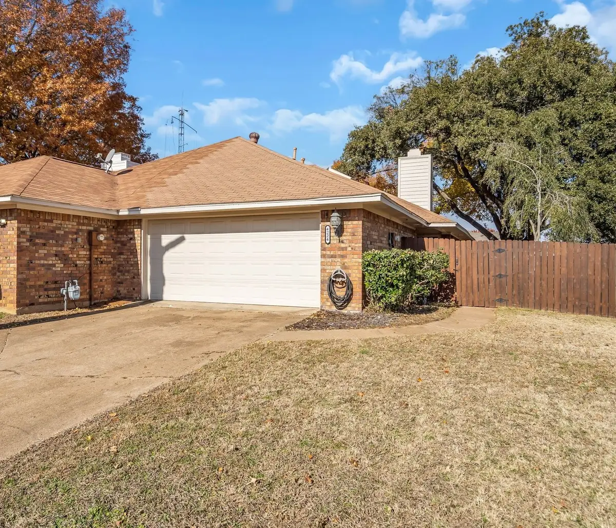 4224 Spring Meadow Lane, Flower Mound, TX 75028 - Image #1