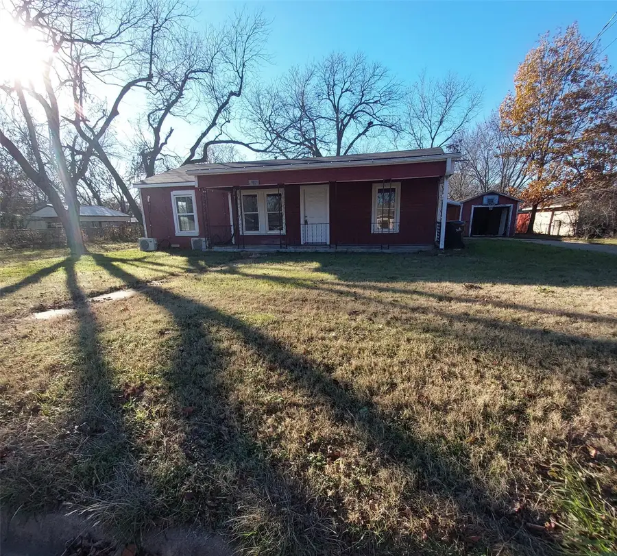 2425 Juanita Drive, Denison, TX 75020 - Image #2