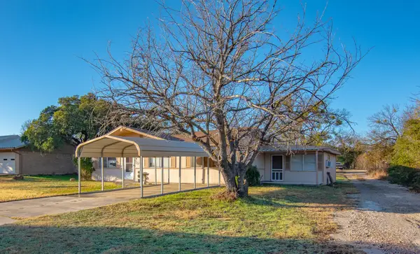 3409 Durham Avenue, Brownwood, TX 76801