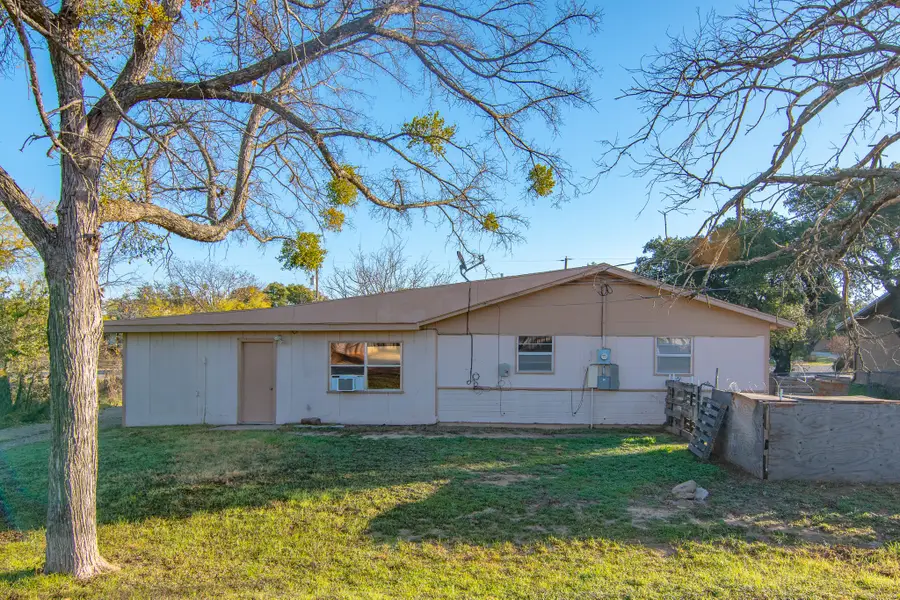 3409 Durham Avenue, Brownwood, TX 76801 - Image #3