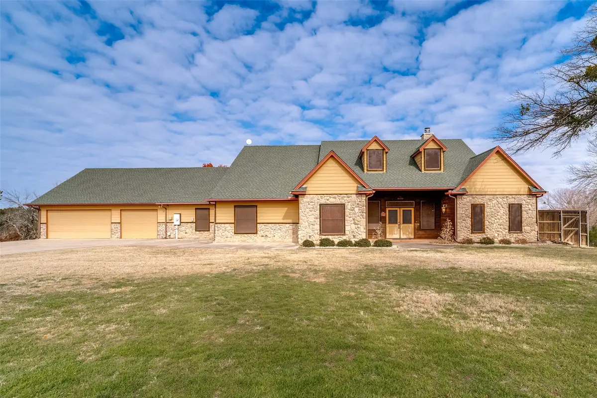 330 Deer Track Road, Weatherford, TX 76085 - Image #1