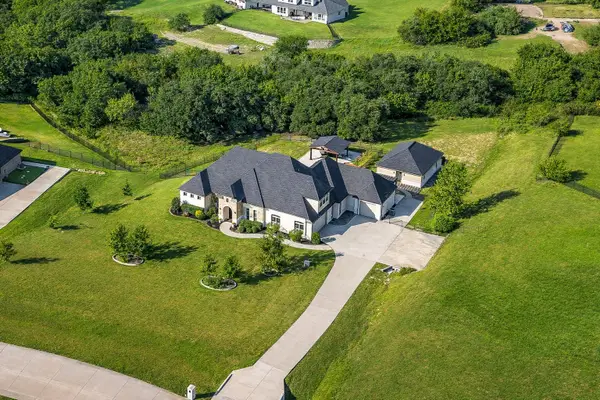 12716 Bella Vita Drive, Fort Worth, TX 76126