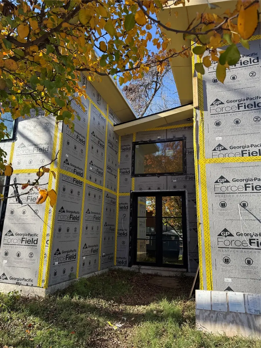 8911 Forest Hills Boulevard, Dallas, TX 75218 - #2