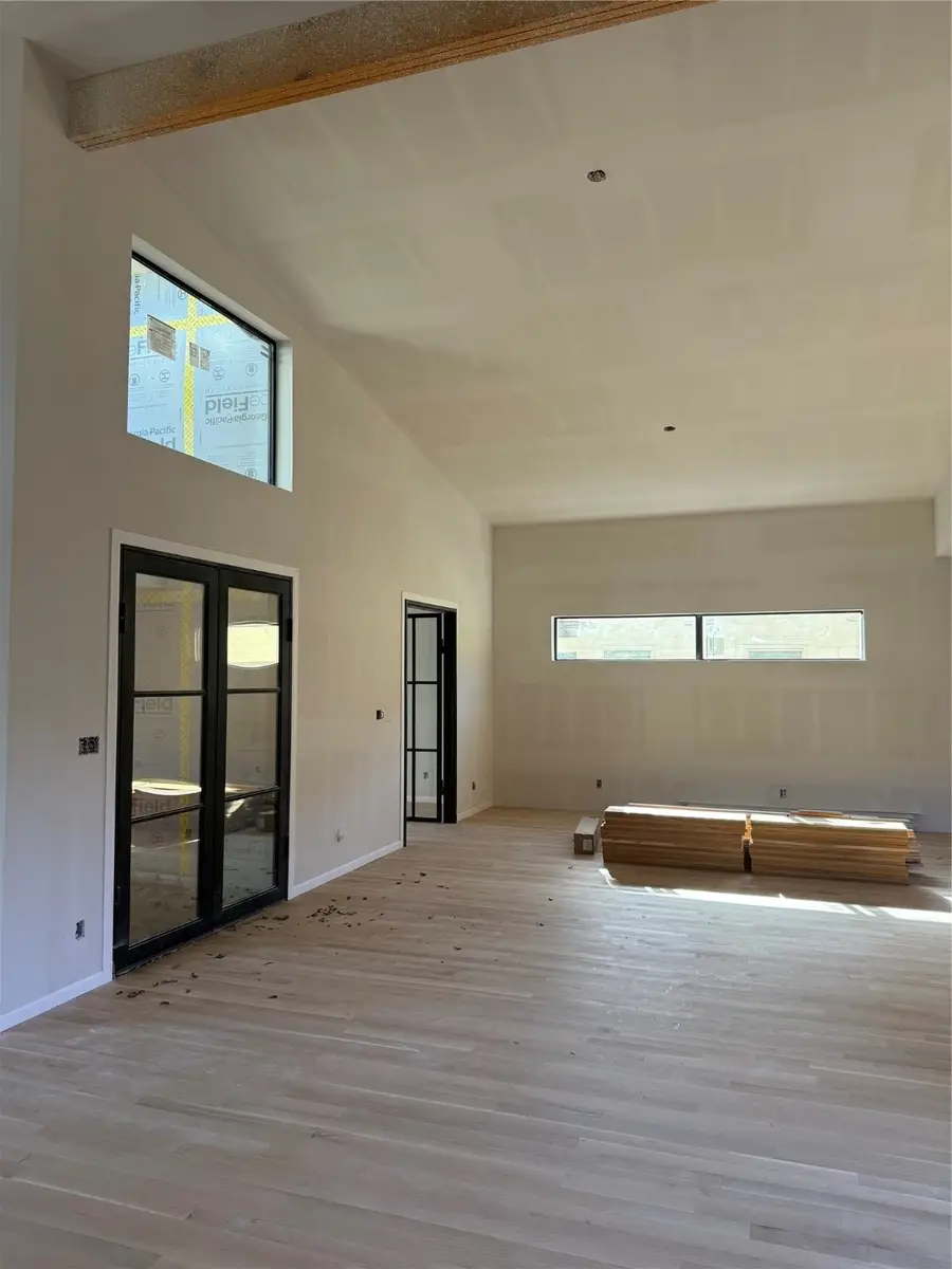 8911 Forest Hills Boulevard, Dallas, TX 75218 - #3