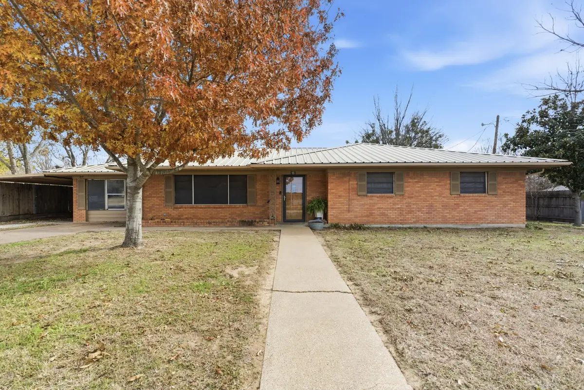 1125 N Johnson Street, De Leon, TX 76444 - Image #1
