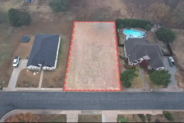 2105 Bois D Arc Drive, Bonham, TX 75418