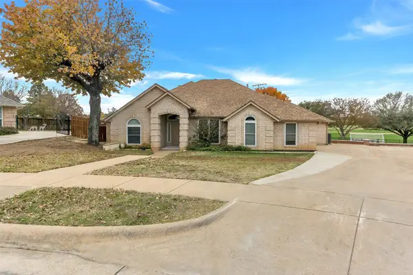 7747 Bridlewood Court, North Richland Hills, TX 76182
