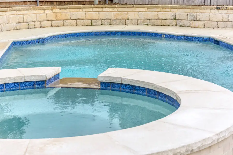 7747 Bridlewood Court, North Richland Hills, TX 76182 - Image #2