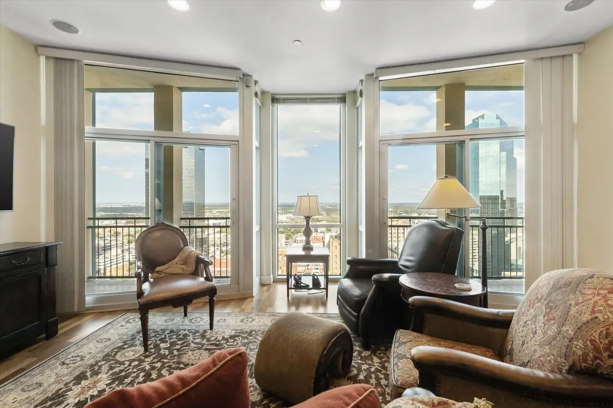 500 Throckmorton Street #2301, Fort Worth, TX 76102 - Image #1