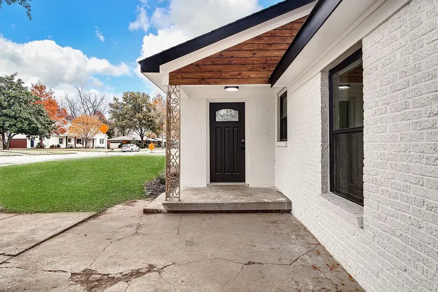 3549 Holder Street, Richland Hills, TX 76118 - Image #2