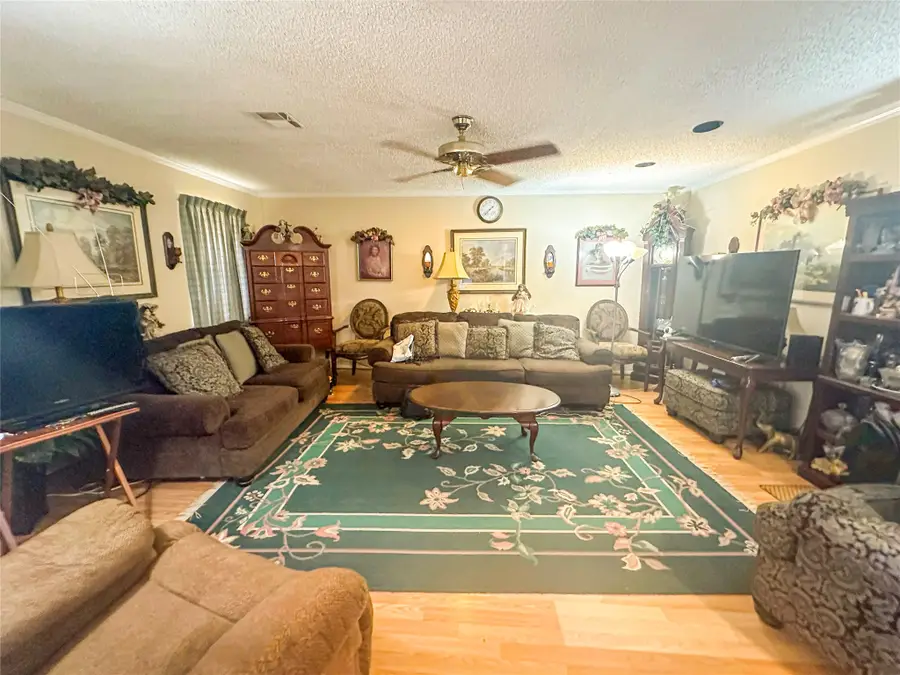 6401 Landmark Drive, Waco, TX 76710 - Image #3