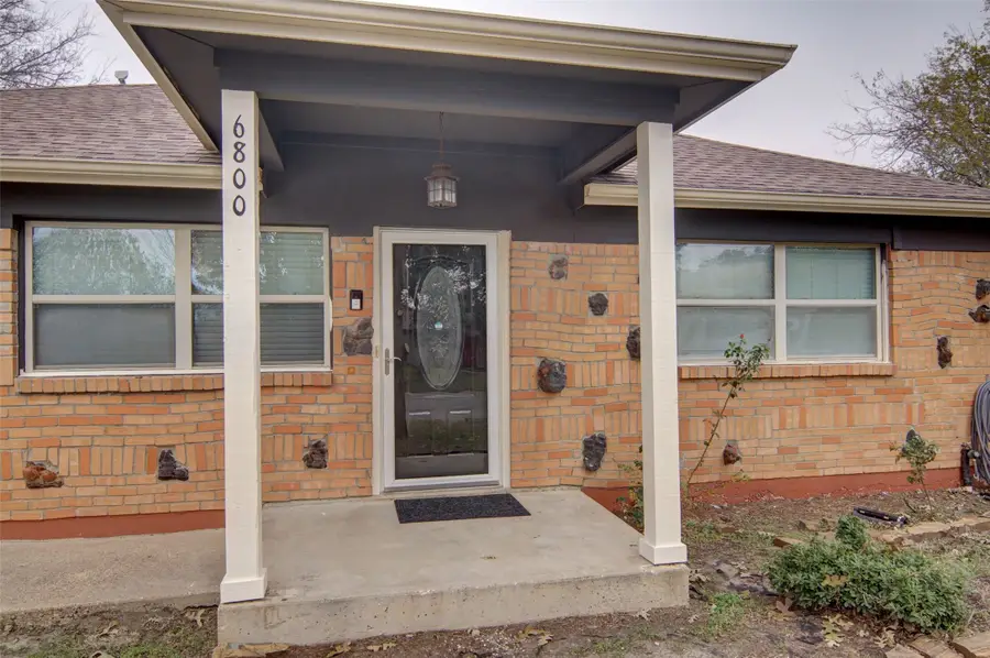 6800 Wallis Road, Lake Worth, TX 76135 - Image #3