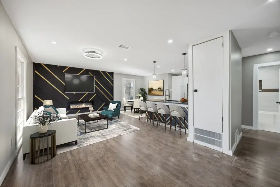 213 Buhler Drive, Garland, TX 75040 - Image #3