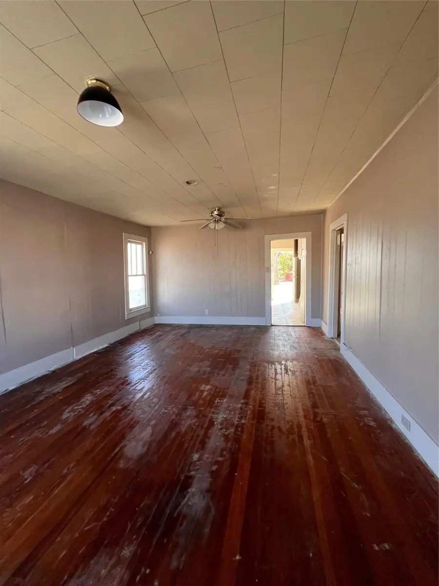 316 E 7th Street, Coleman, TX 76834 - Image #2