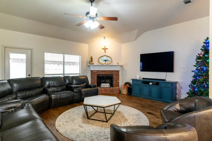 1849 Carver Drive, Carrollton, TX 75010 - Image #3