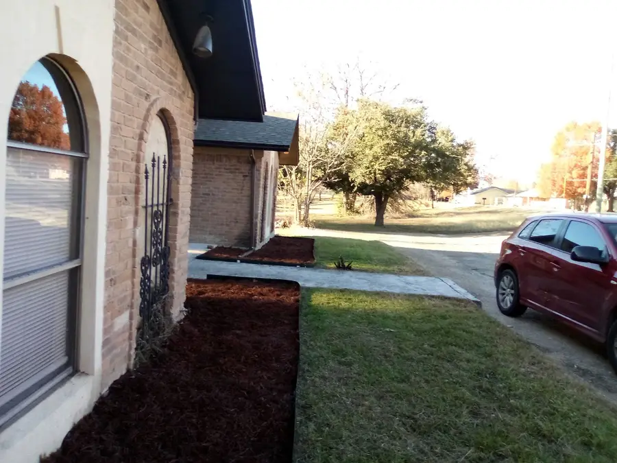 7001 Shannon Road, Mesquite, TX 75181 - Image #3