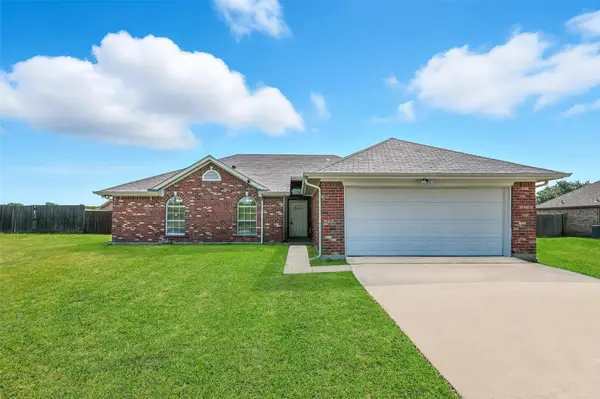 5007 Creek Crossing Drive, Greenville, TX 75402