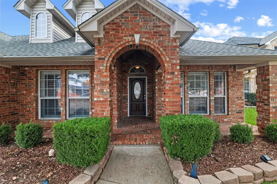 5867 Grayco Drive, Grand Prairie, TX 75052 - Image #3