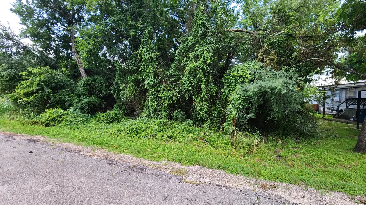 327 Capricorn Drive, Granbury, TX 76049 - Image #1