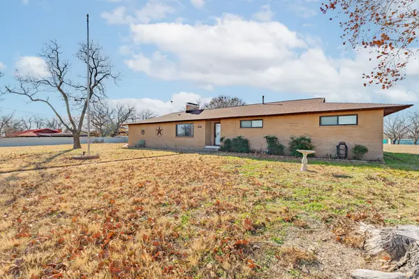 419 S Pershing Street, Gorman, TX 76454