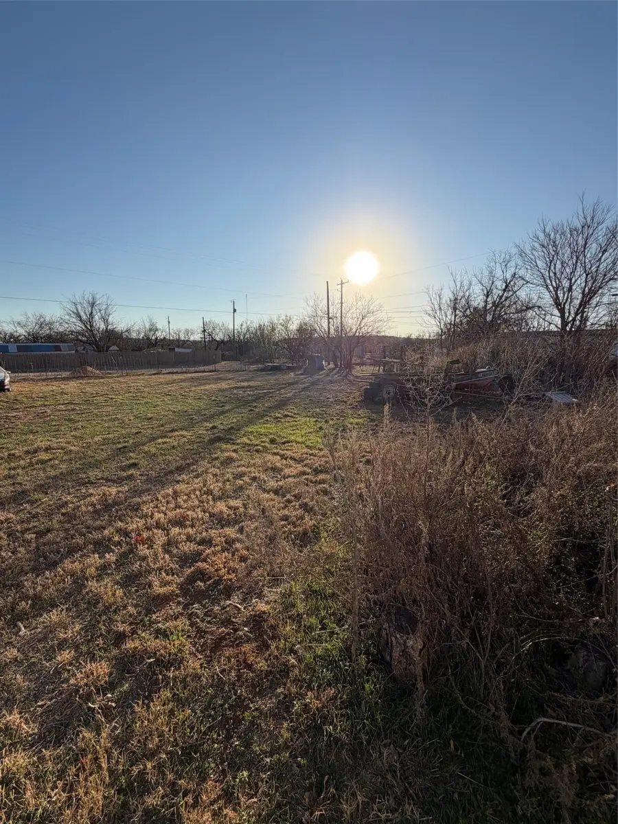 208 Lombard Street, Baird, TX 79504 - Image #3