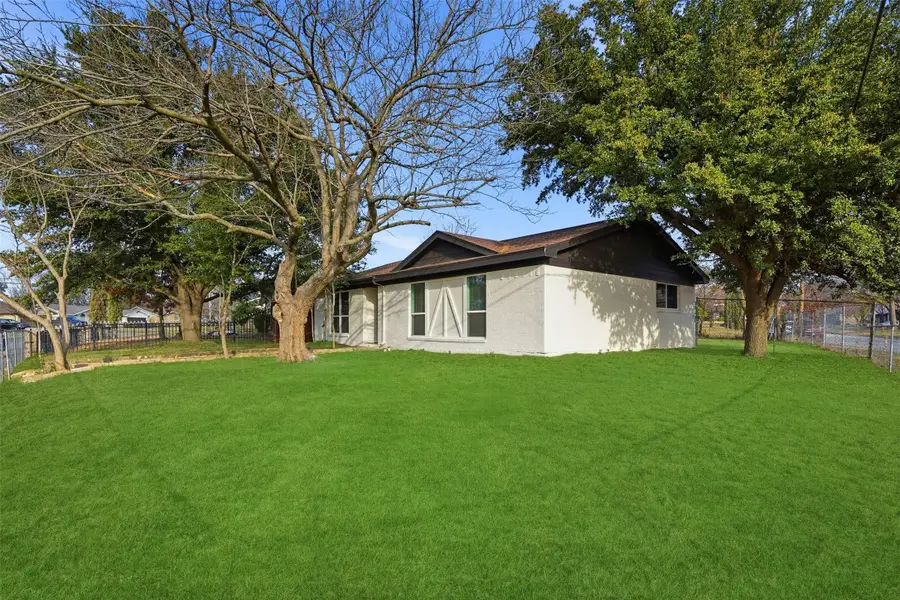 8949 Shorelark Drive, Dallas, TX 75217 - #2