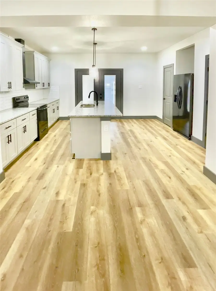 4717 Calmont Avenue, Fort Worth, TX 76107 - Image #2