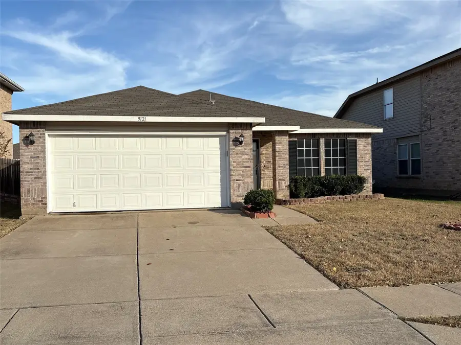 9121 Old Clydesdale Drive, Fort Worth, TX 76123 - Image #2