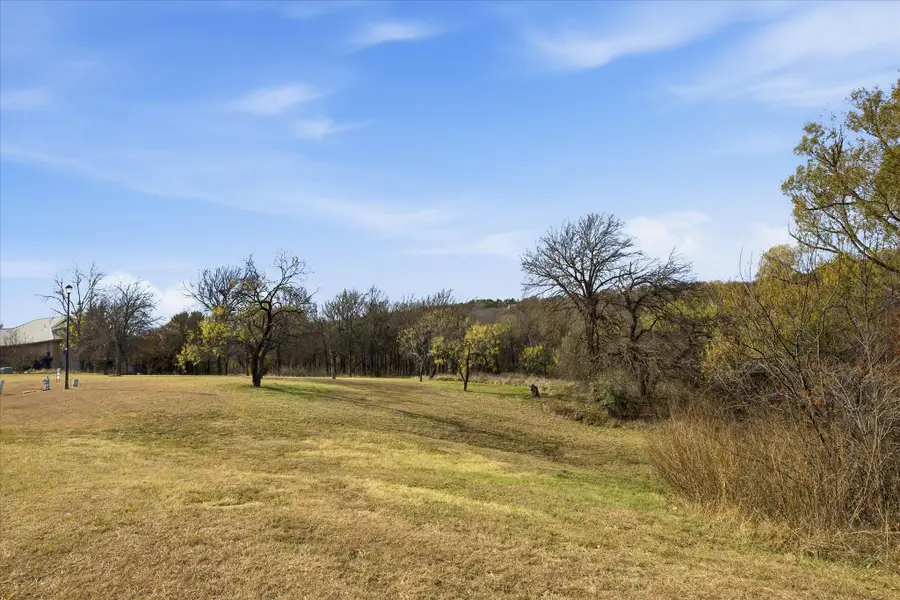 642 Oak Tree Cove, Cedar Hill, TX 75104 - Image #2