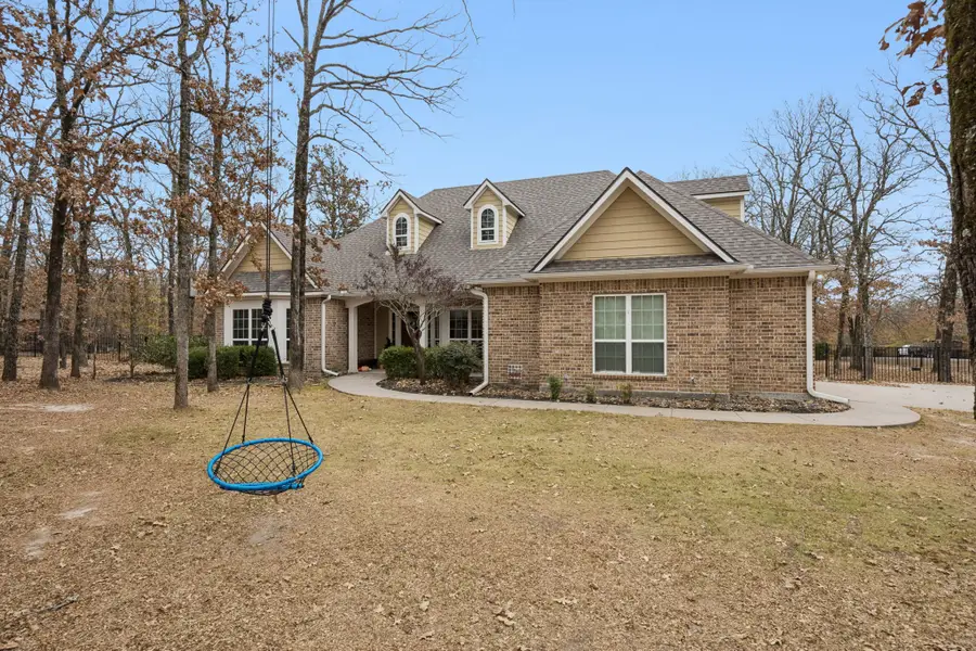 2034 Red Cedar Trail, Greenville, TX 75402 - Image #2