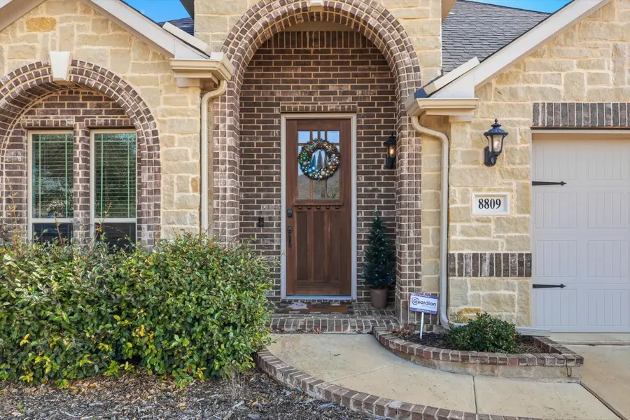 8809 Lavon Lane, Justin Roanoke, TX 76226 - Image #3