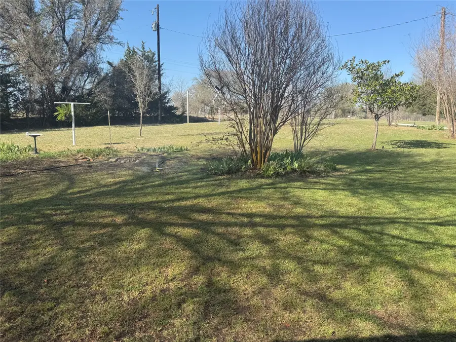 995 School House Road, Forestburg, TX 76239 - Image #3