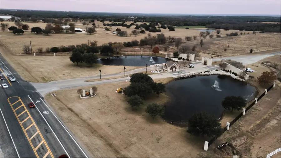 25064 Woodmont Drive, Whitney, TX 76692 - Image #3