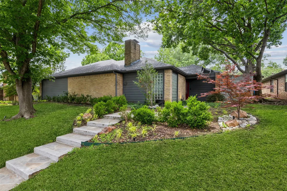 7221 Pleasant View Drive, Dallas, TX 75231 - Image #1