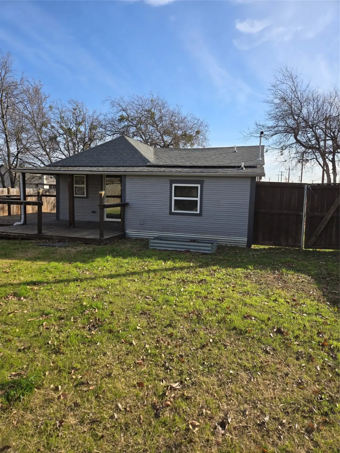 605 N Snyder Avenue, Justin, TX 76247 - Image #1
