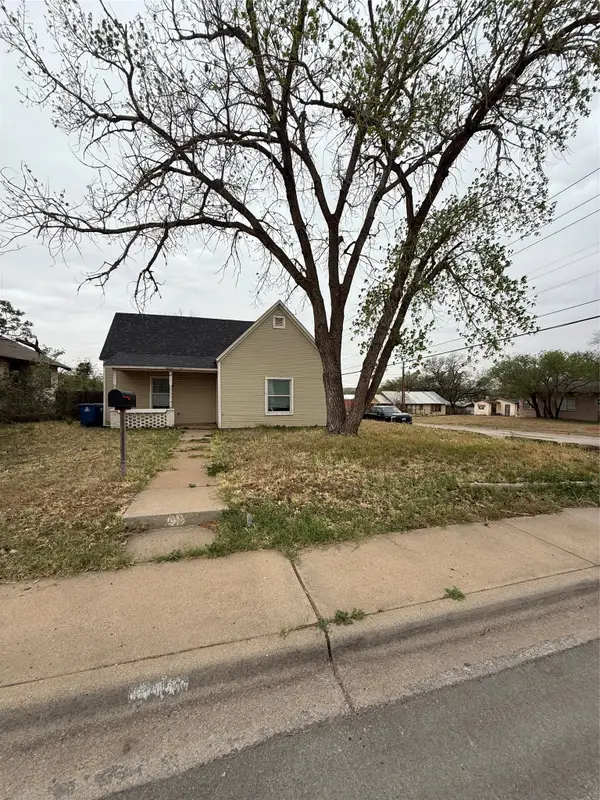 911 Elm Street, Sweetwater, TX 79556