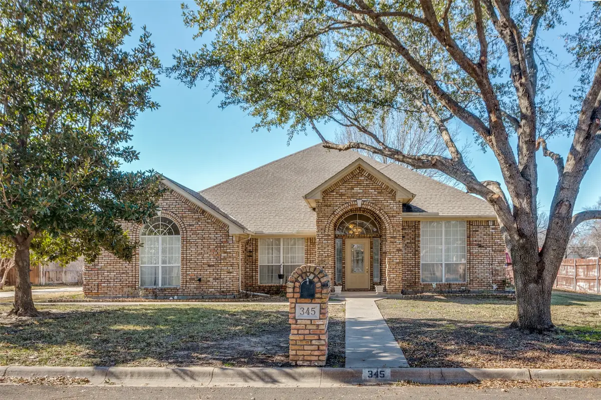 345 Huggins Drive, Springtown, TX 76082 - Image #1