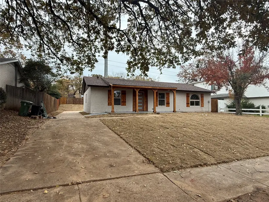 2913 White Oak Lane, Bedford, TX 76021 - Image #2