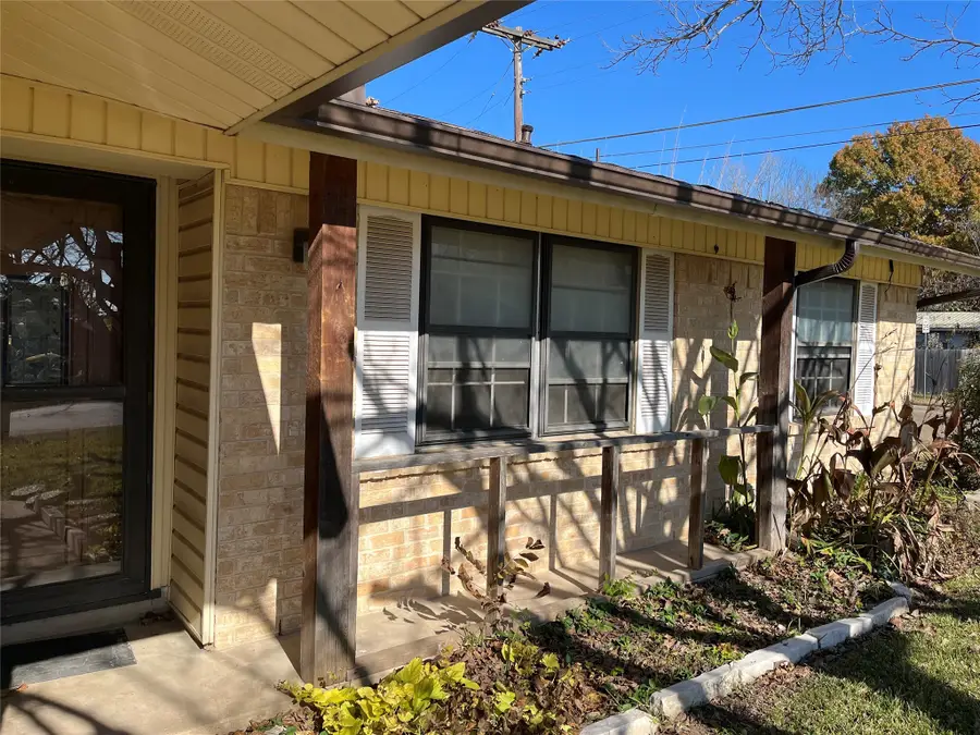 14847 Green Valley Drive, Balch Springs, TX 75180 - Image #2