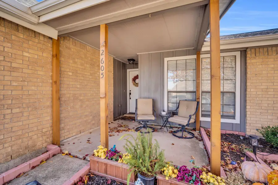 2605 Shasta Court, Fort Worth, TX 76133 - Image #2