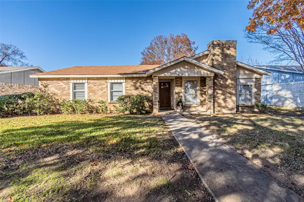 1313 Oakbluff Drive, Lancaster, TX 75146