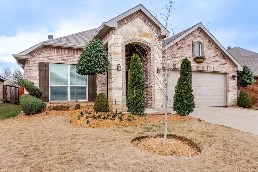 11824 Bellegrove Road, Burleson, TX 76028 - Image #2